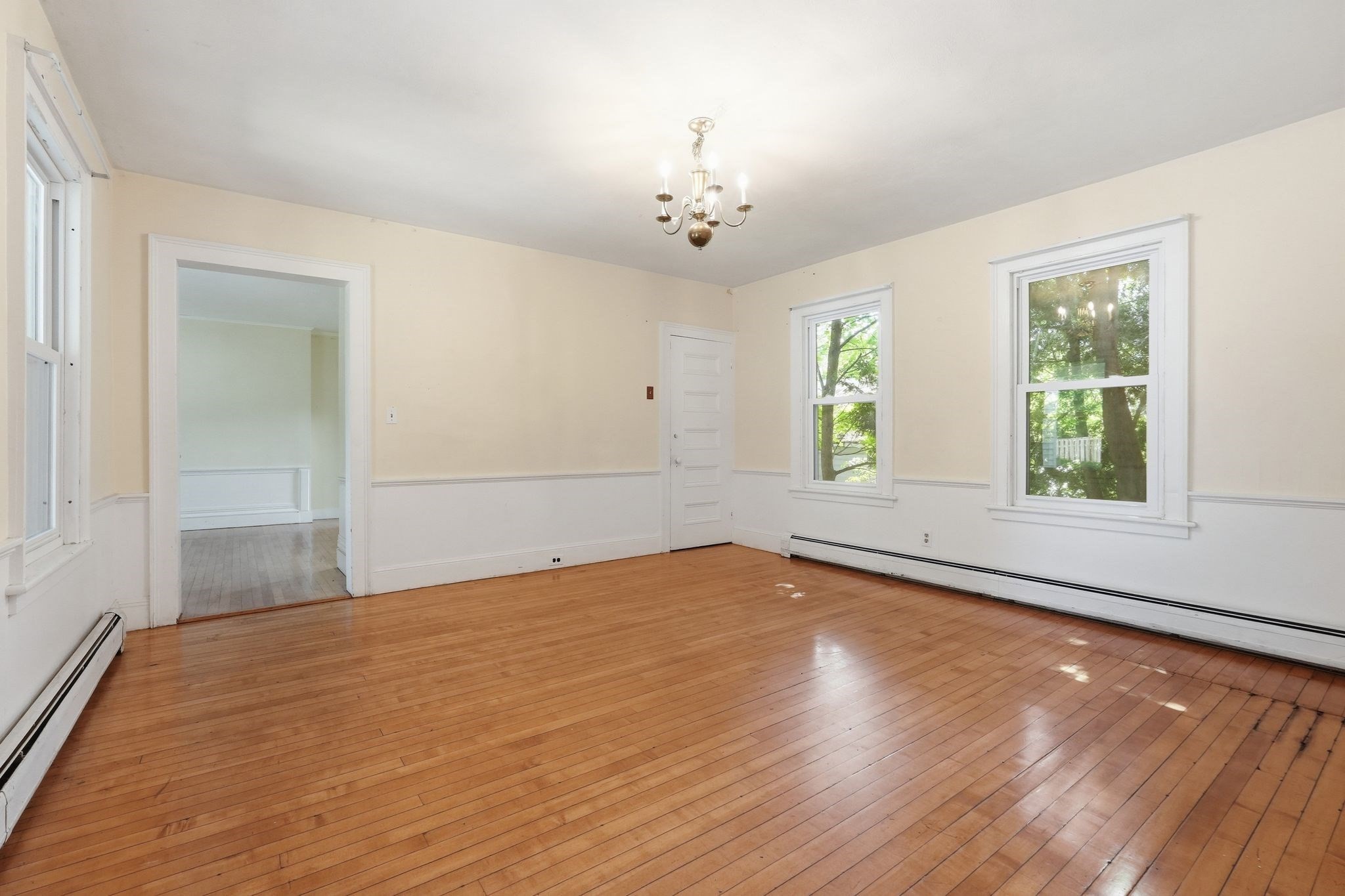 155 Amity St Property Photo 7
