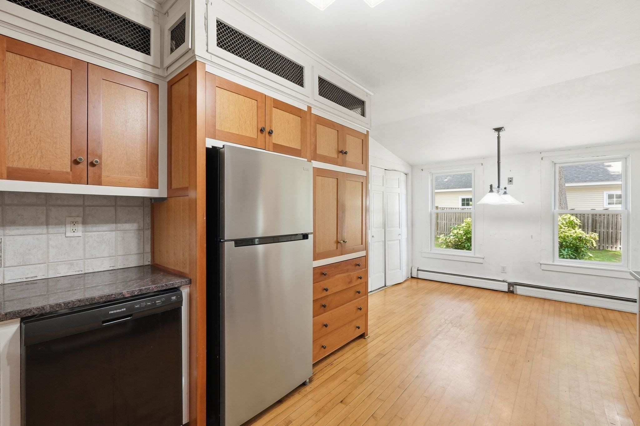 155 Amity St Property Photo 16