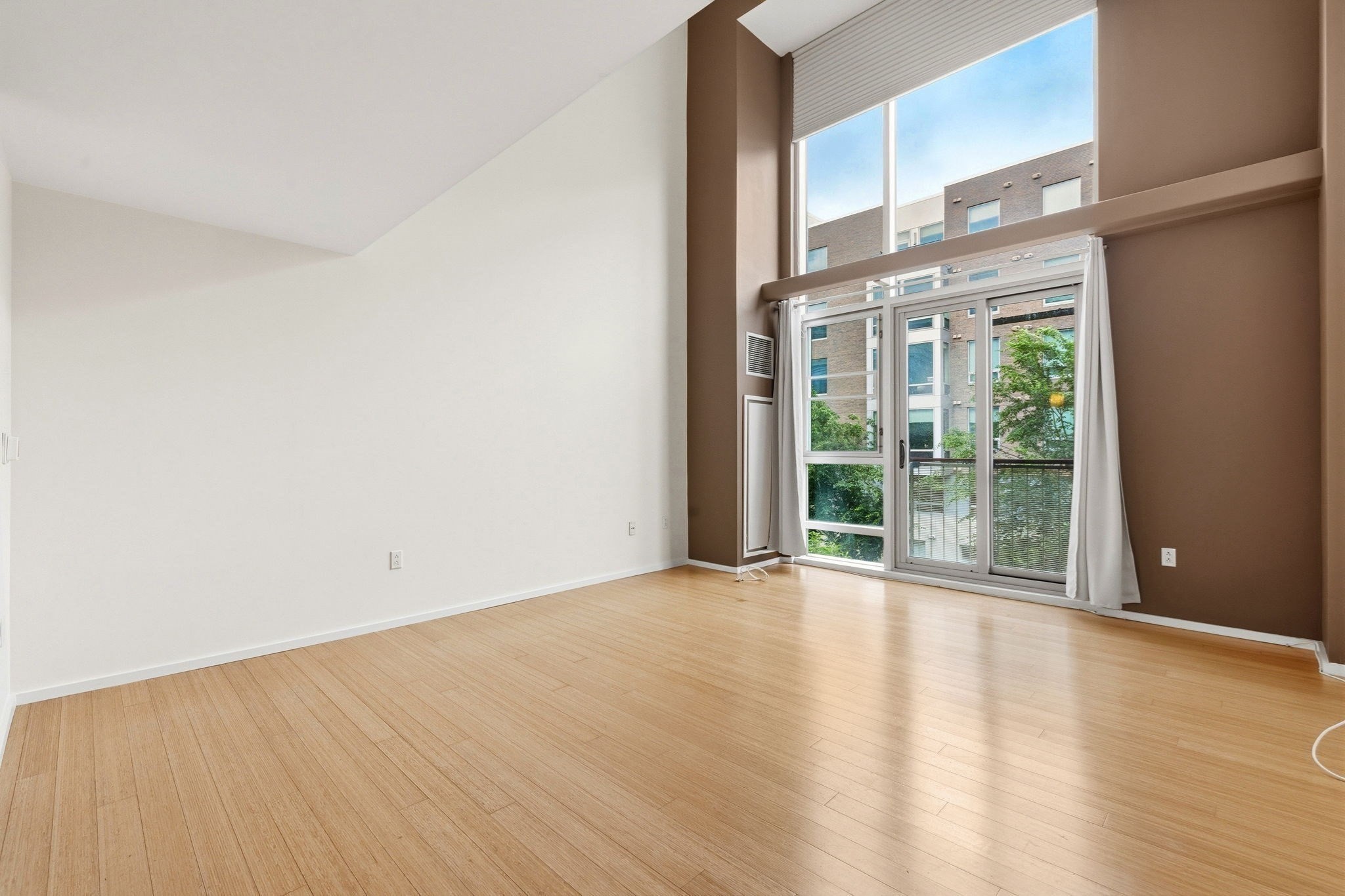 1 Earhart St # 309 Property Photo 2
