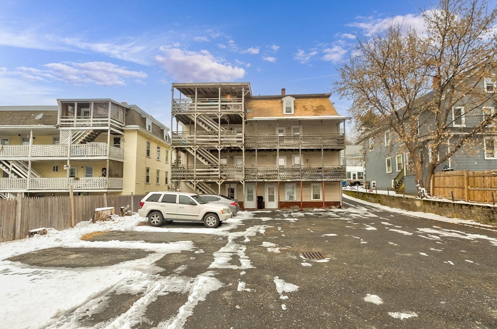 19 Vigeant St Property Photo 4