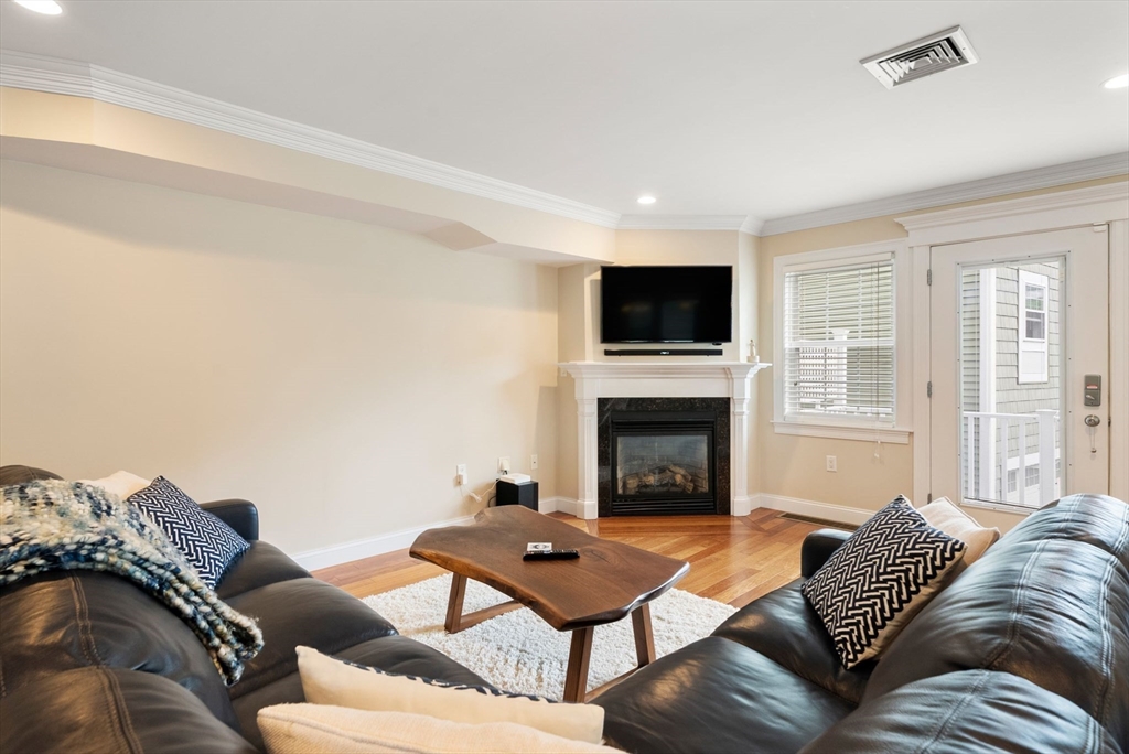 580 Quarry Street # 4 Property Photo 14