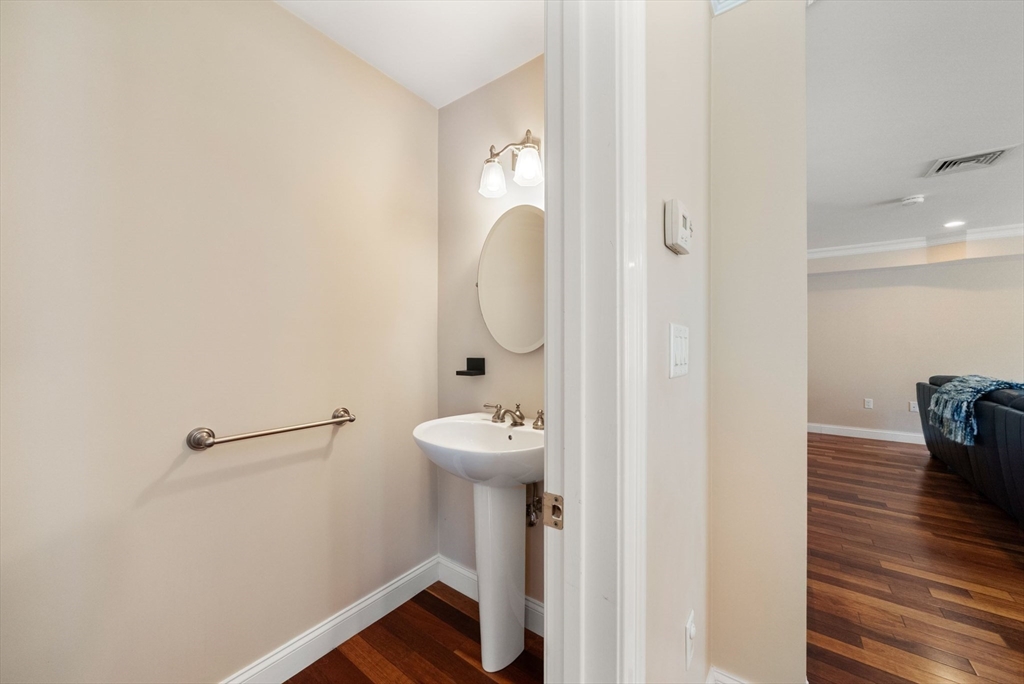 580 Quarry Street # 4 Property Photo 16