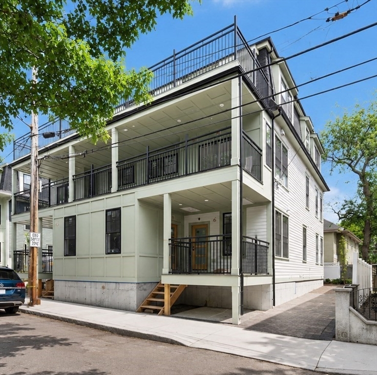 12-b Corinthian Rd # B Property Photo 7