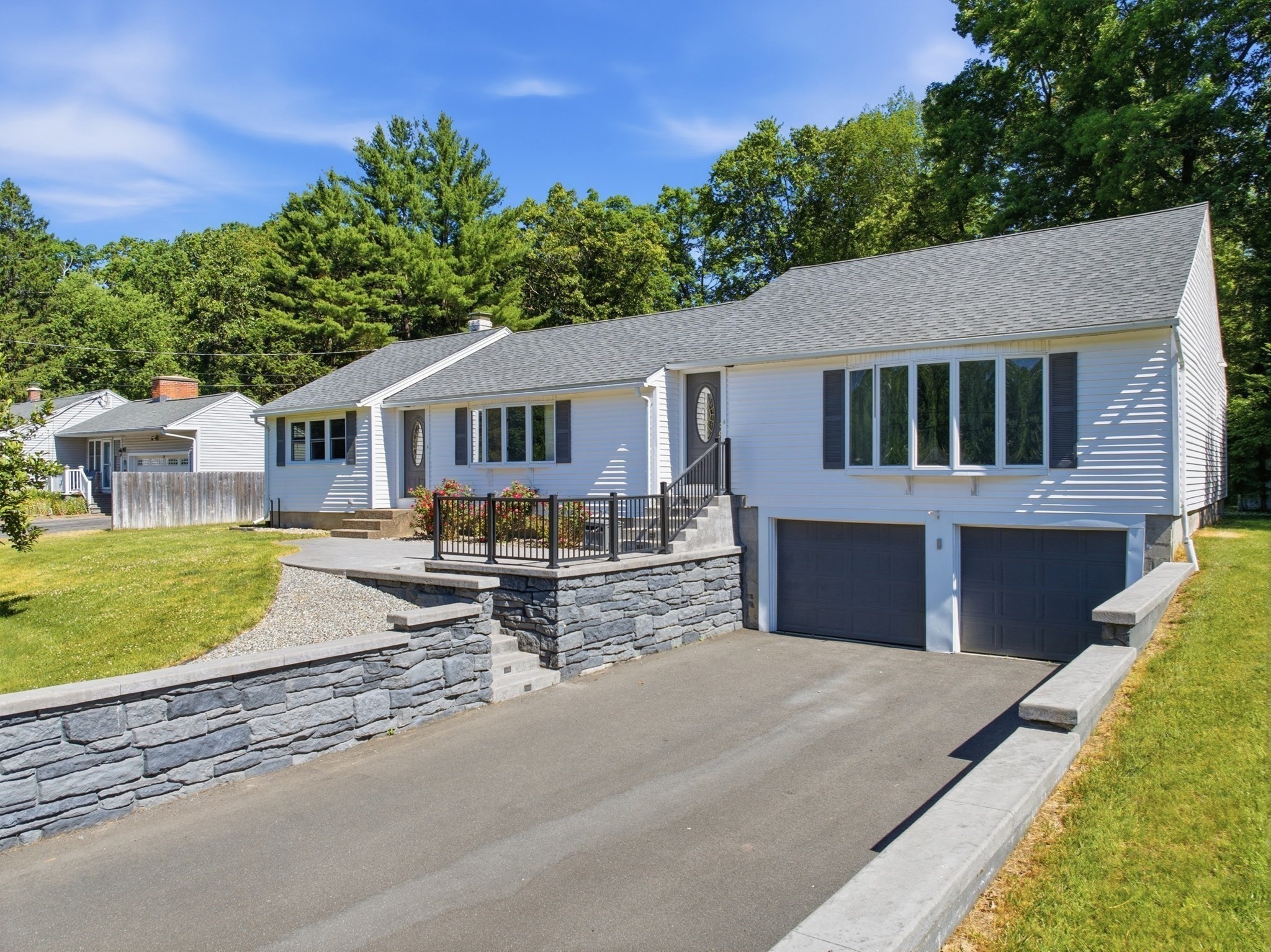 9 Pine Dr Property Photo 1