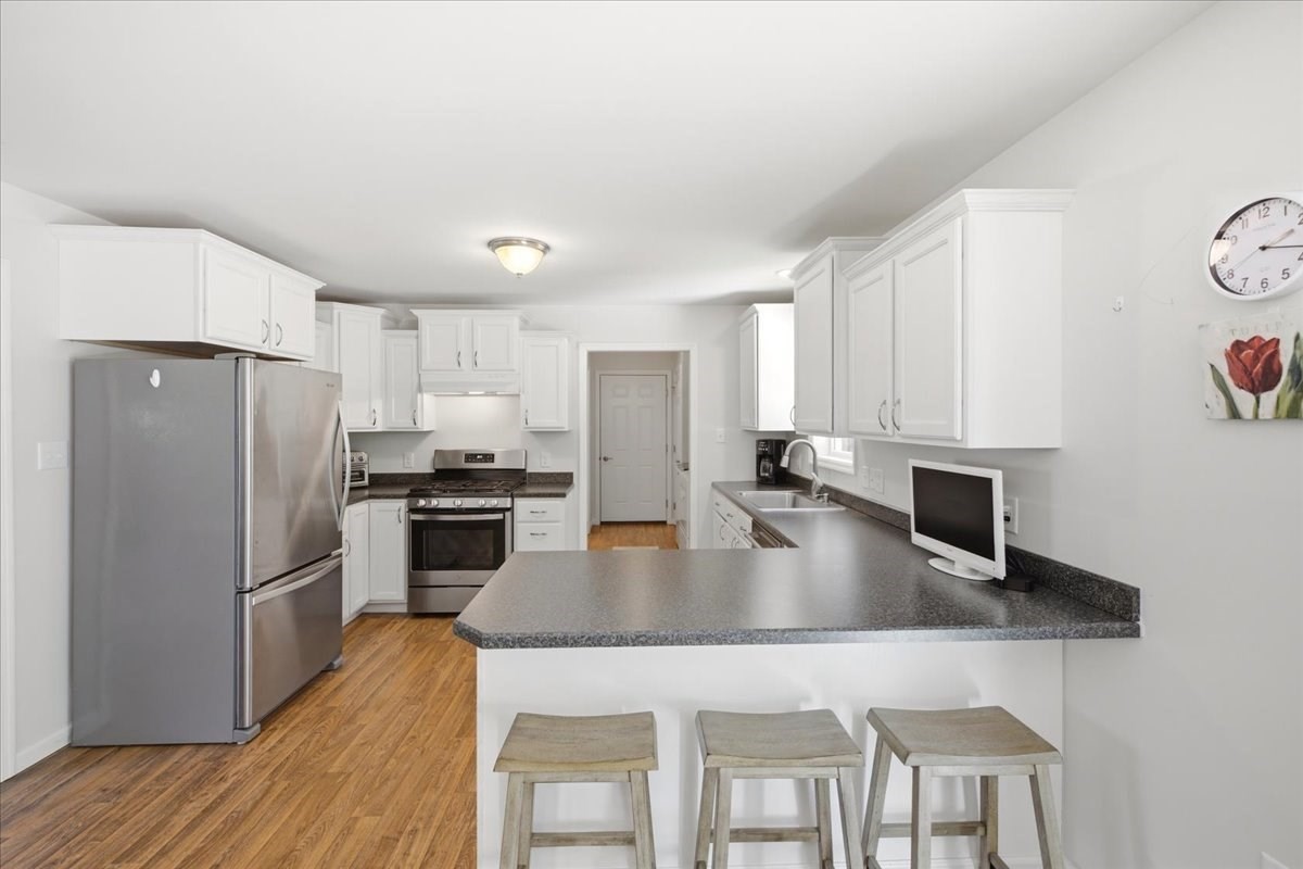 85 Lewis Ave Property Photo 9