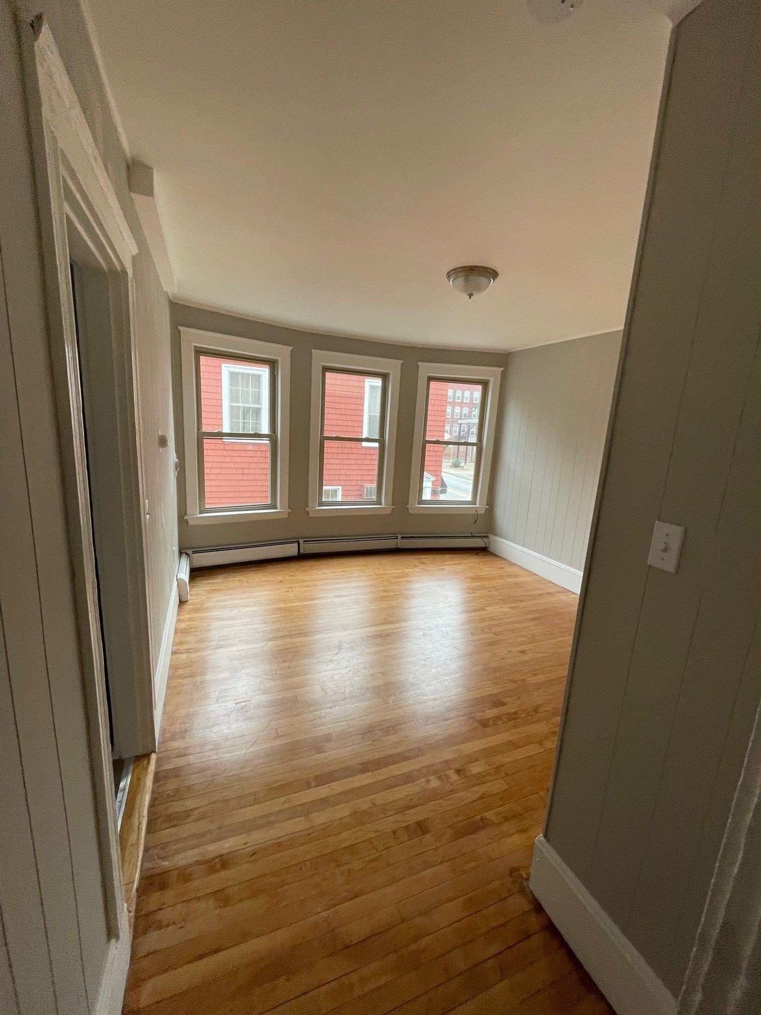 135 Lafayette Sq Property Photo 3