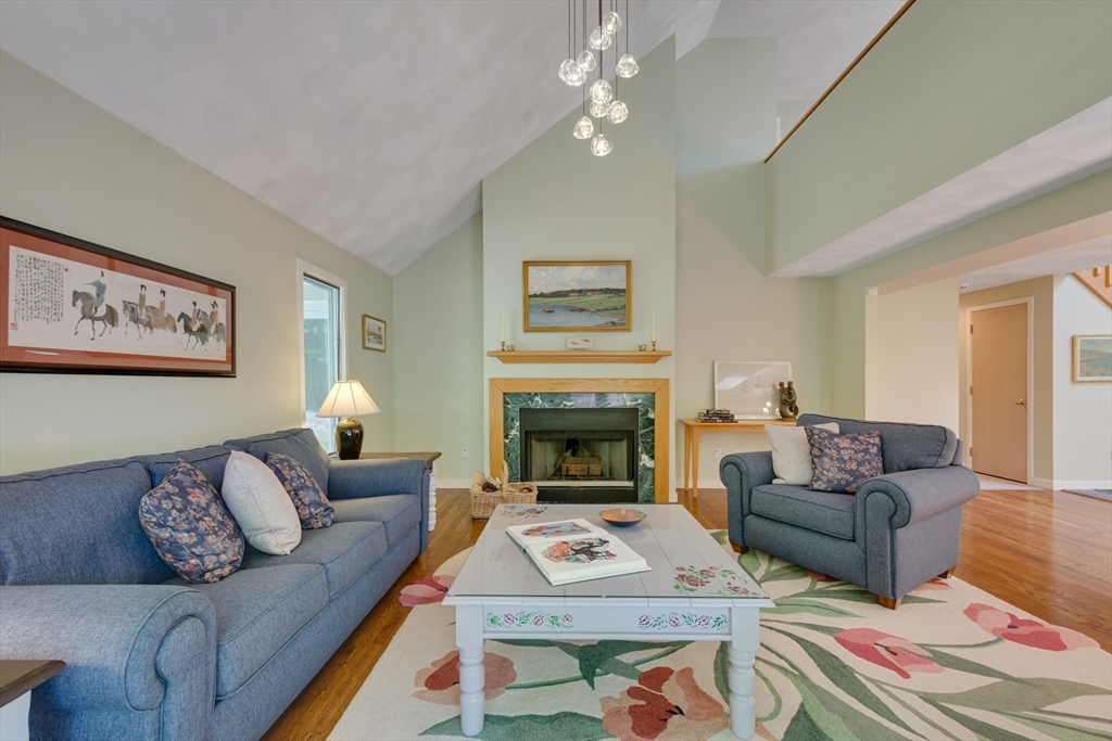 15 Fieldstone Dr Property Photo 9
