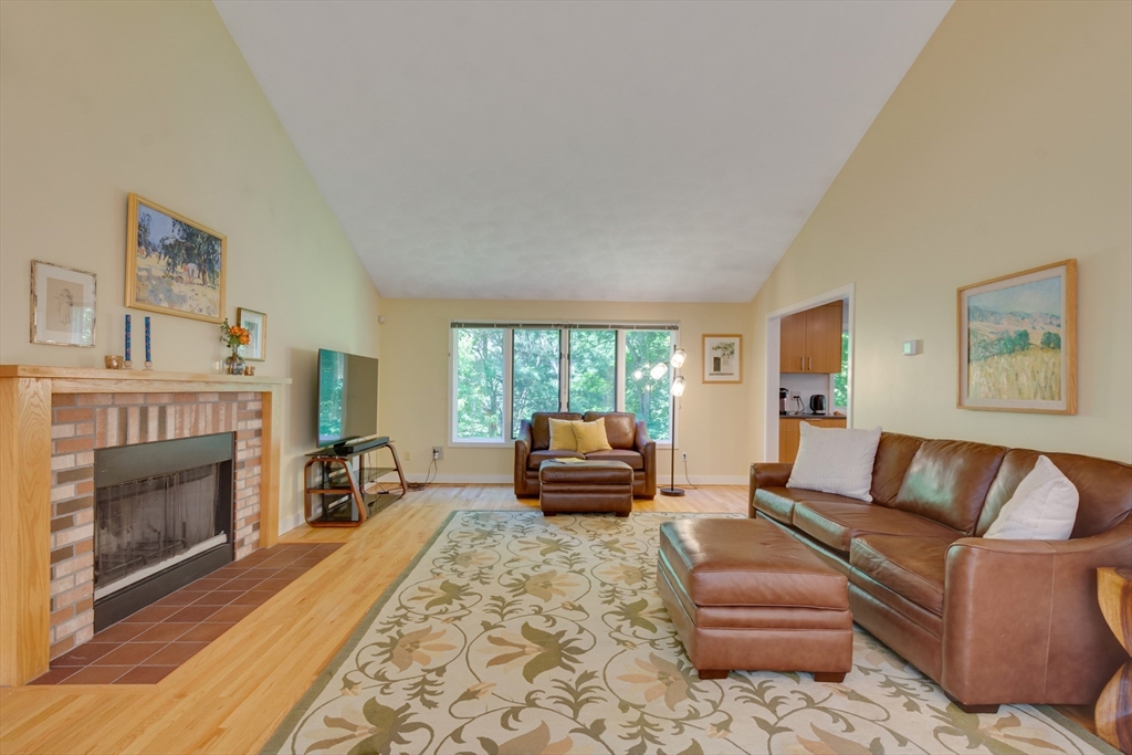 15 Fieldstone Dr Property Photo 18