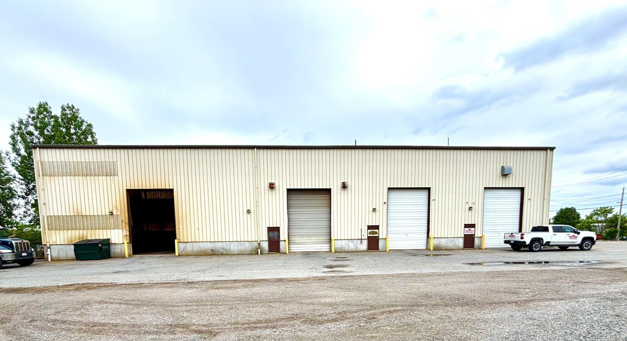 100 Industrial Drive Property Photo 1