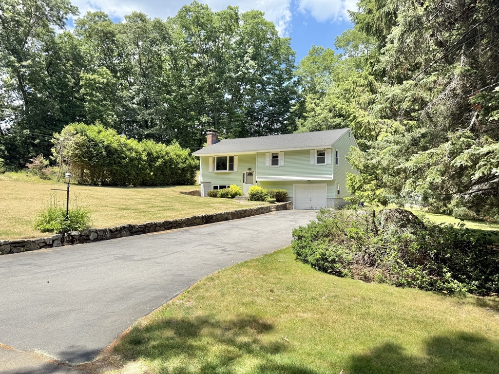 6 Carroll Ave Property Photo 4