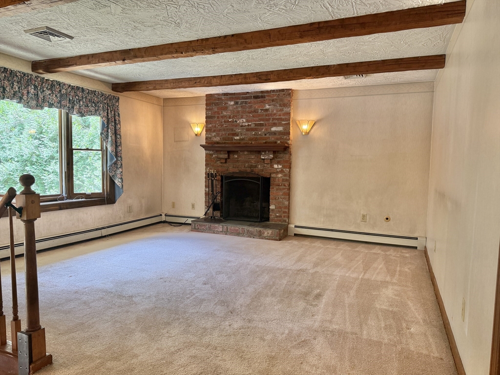 6 Carroll Ave Property Photo 7