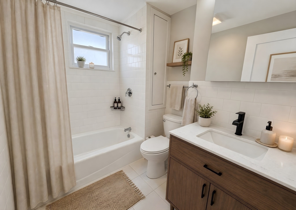 1581 Washington St # 1 Property Photo 8