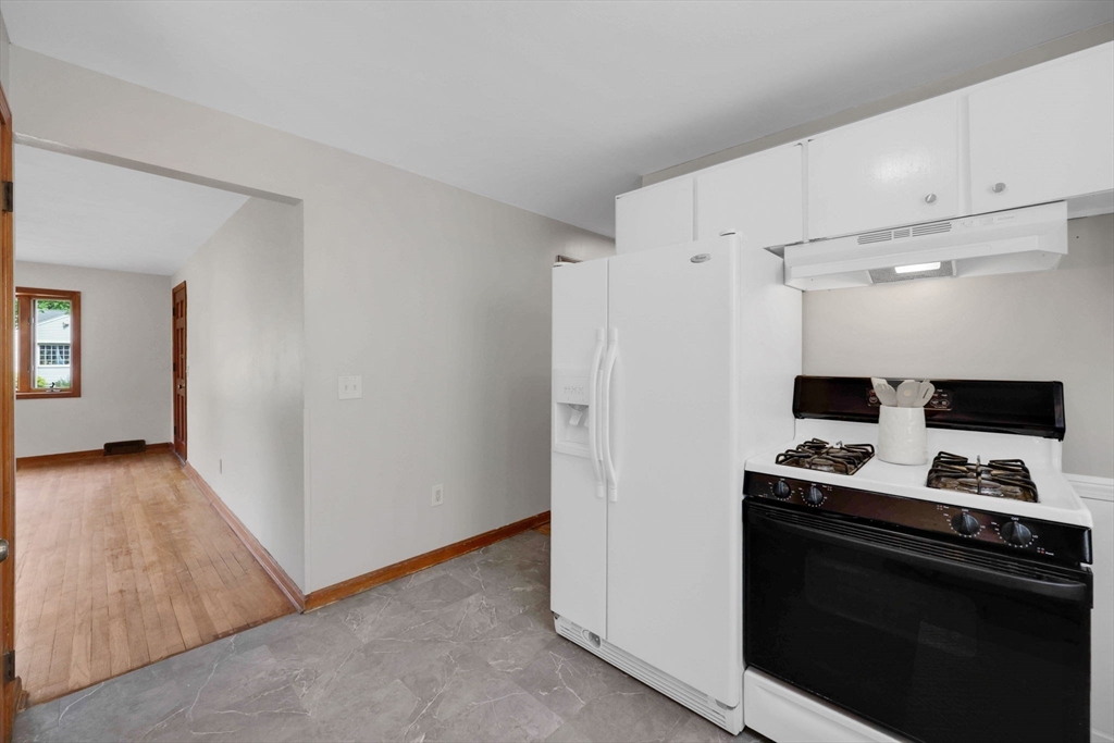 232 Almira Rd Property Photo 8