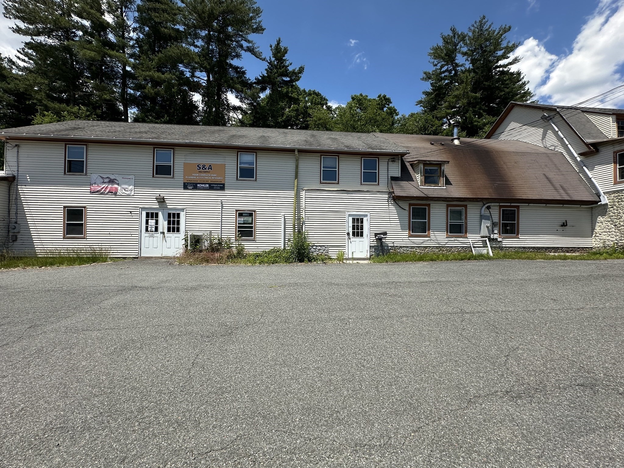 20 Maple Property Photo 8