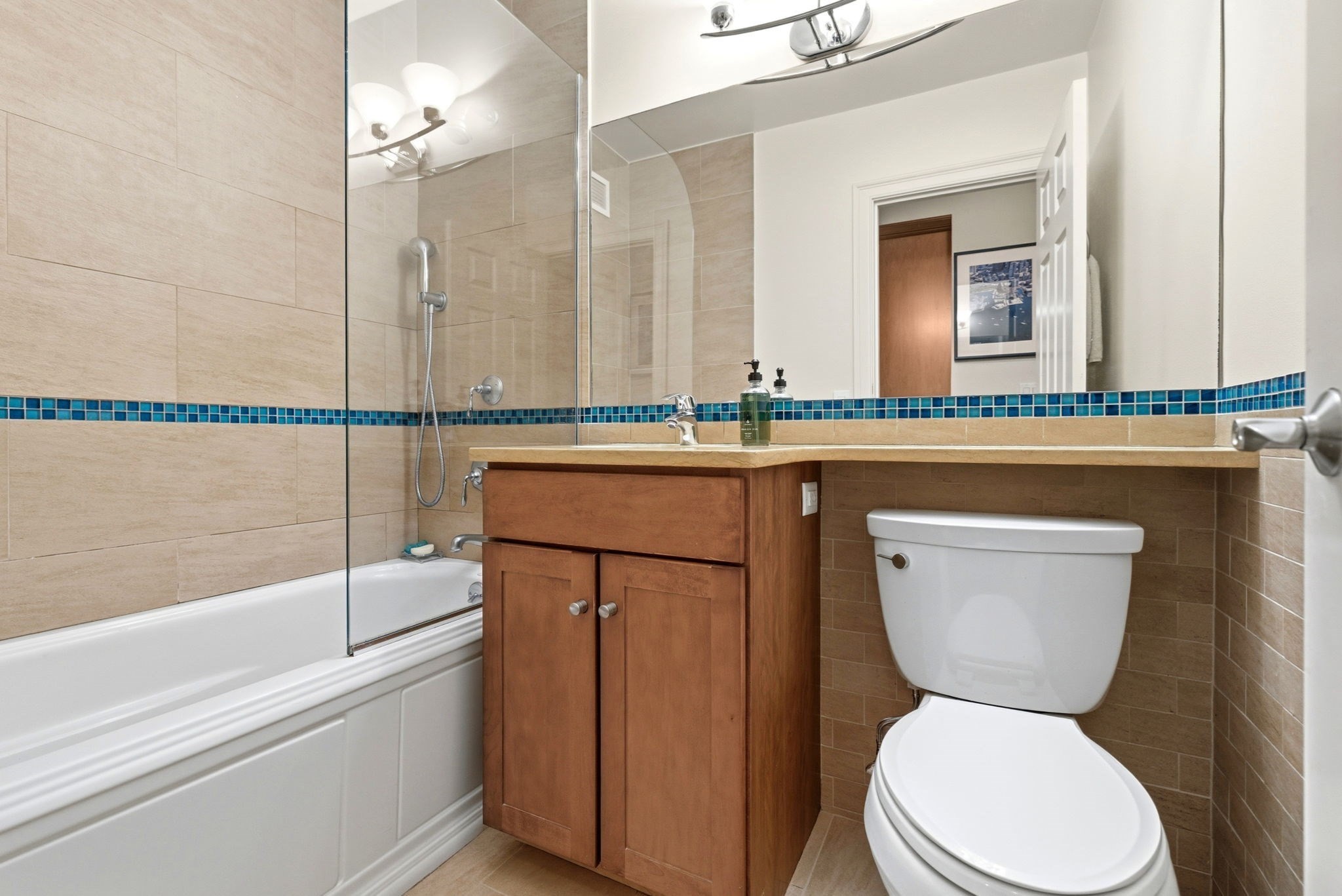 65 E India Row # 26g Property Photo 12