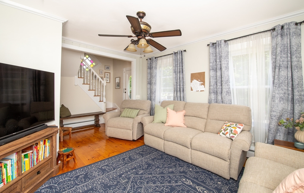 4 Star Ave Property Photo 6