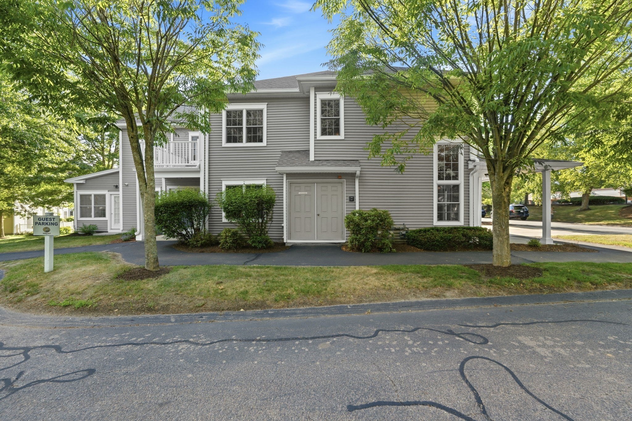 631 East Street # B201 Property Photo 3