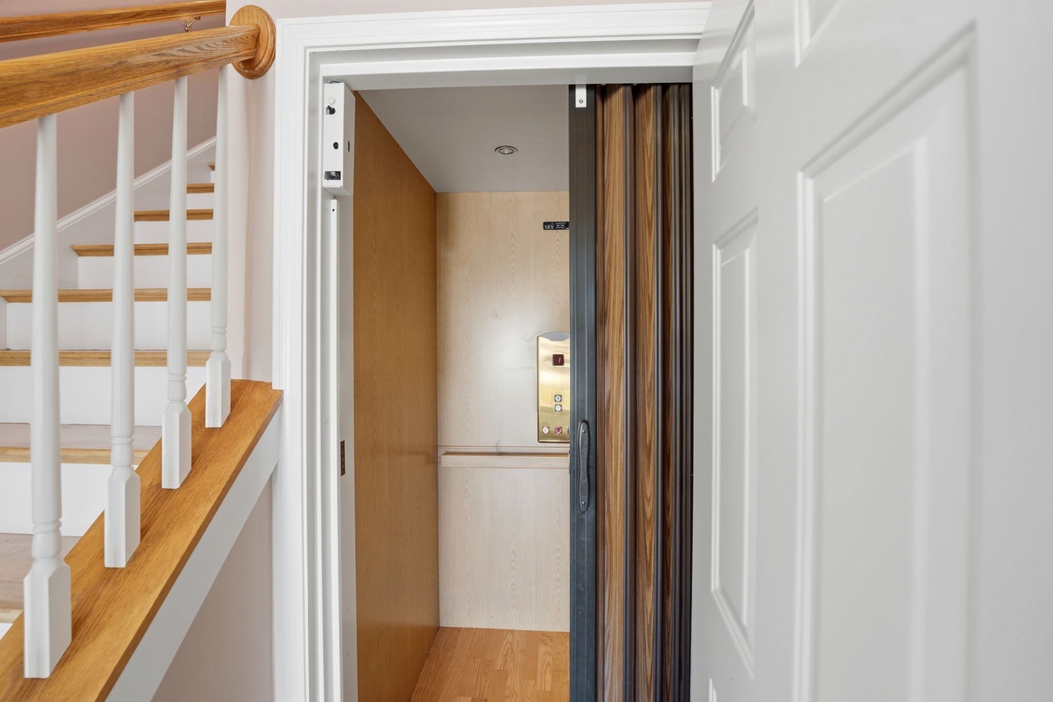 631 East Street # B201 Property Photo 8