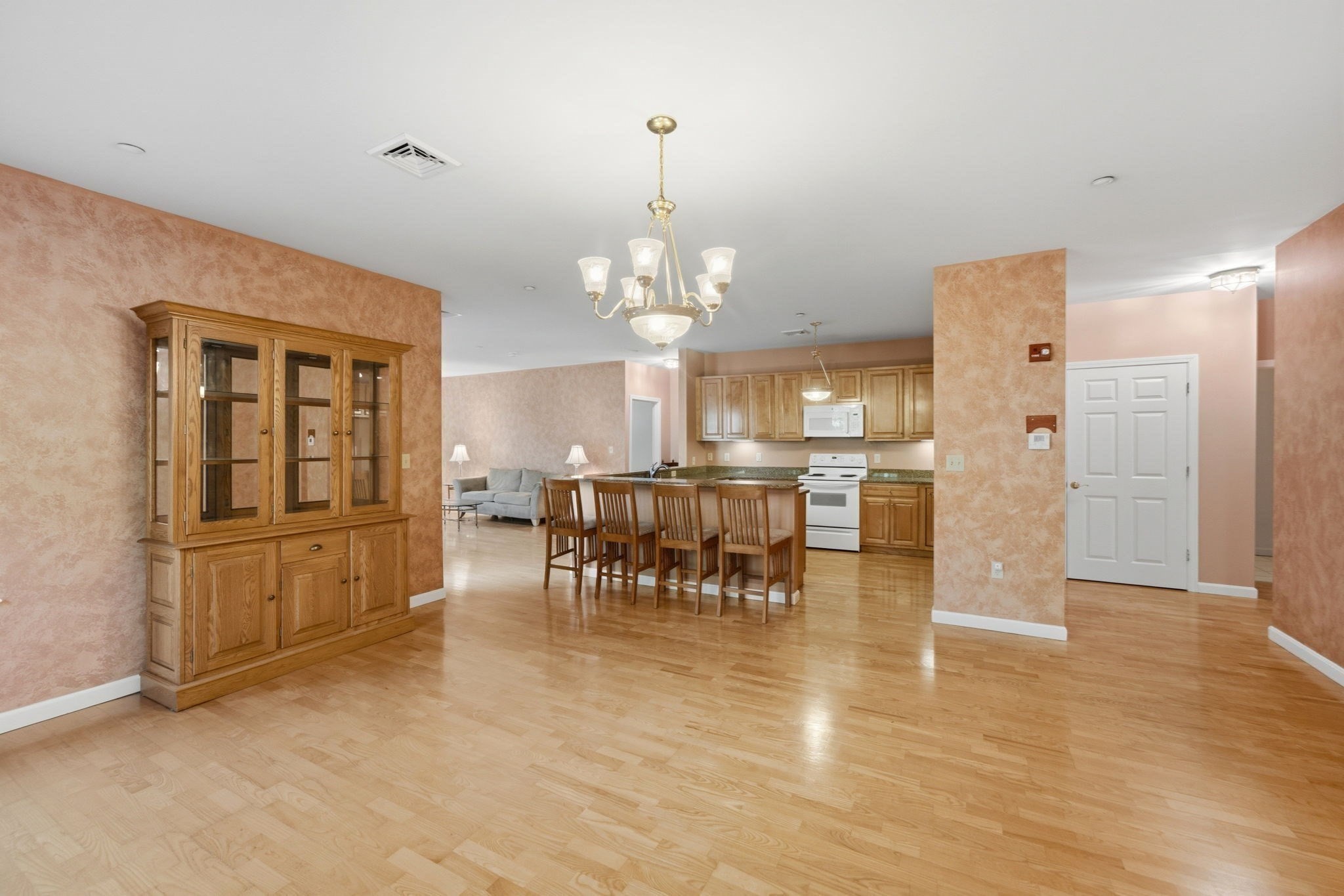 631 East Street # B201 Property Photo 12