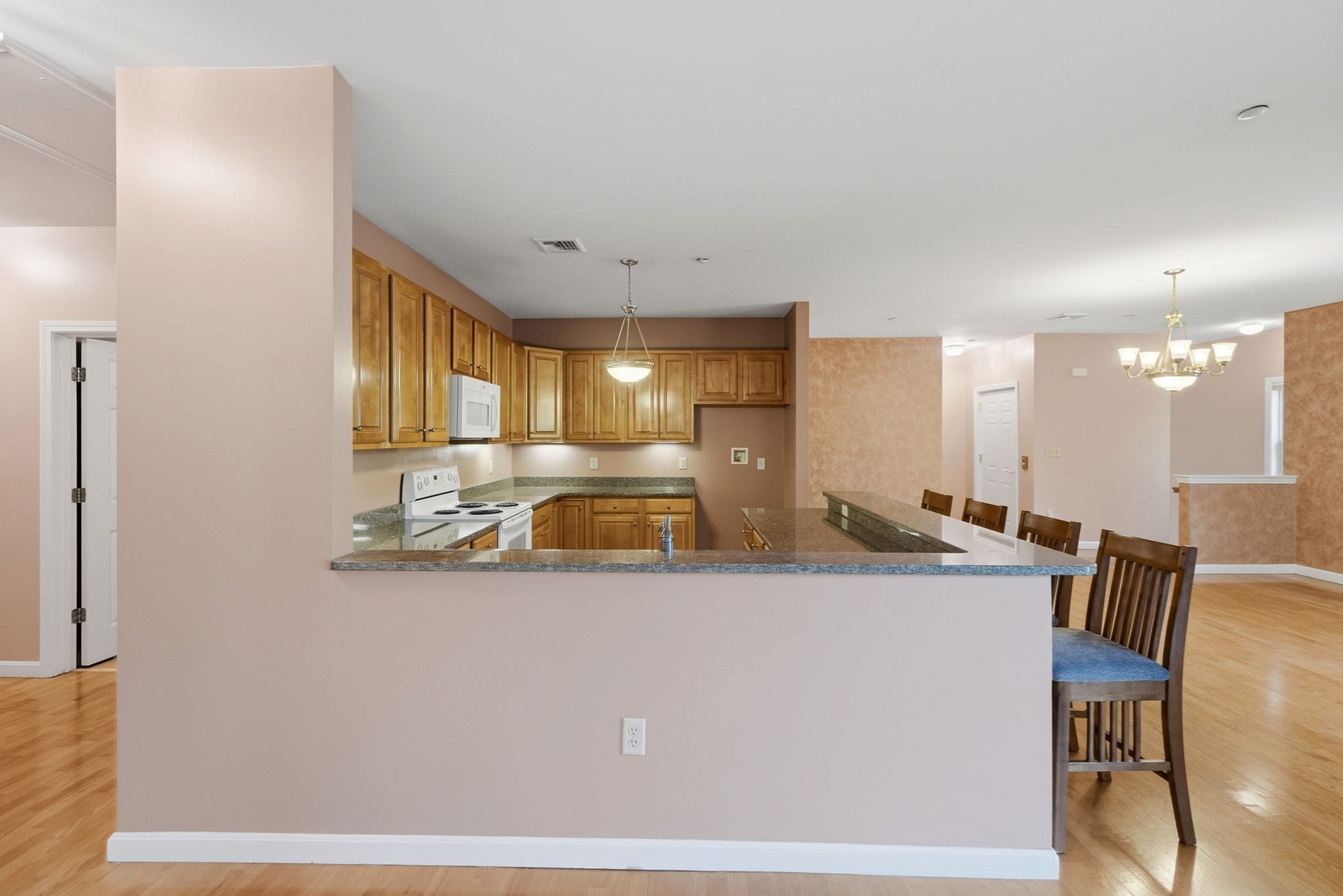 631 East Street # B201 Property Photo 15