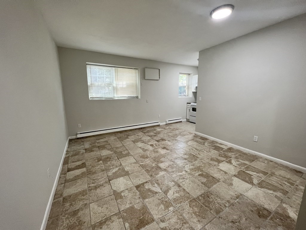 5 Beaver Park Rd # 1 Property Photo 2