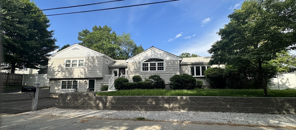48 Juniper St Property Photo 1