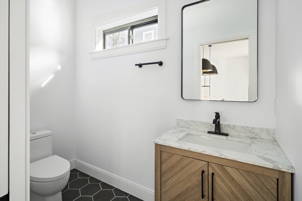 21 Woodbine St # 21 Property Photo 14