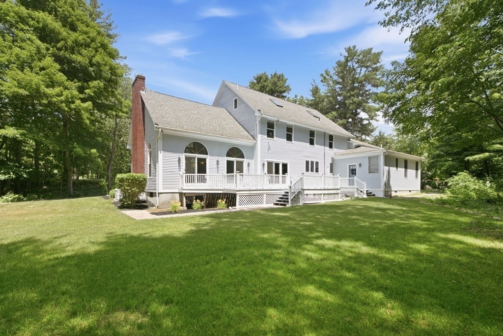 3 Windsor Drive Property Photo 3