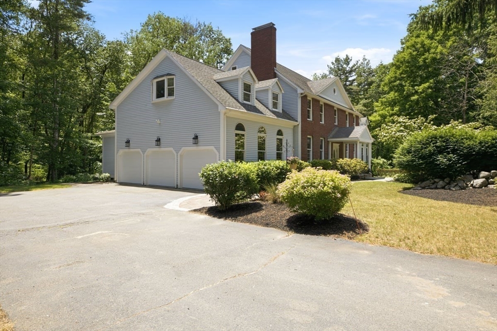 3 Windsor Drive Property Photo 5