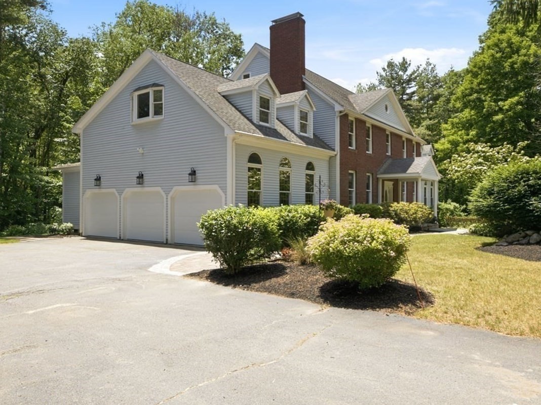 3 Windsor Drive Property Photo 5