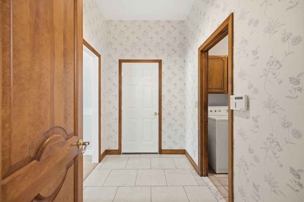 3 Windsor Drive Property Photo 18