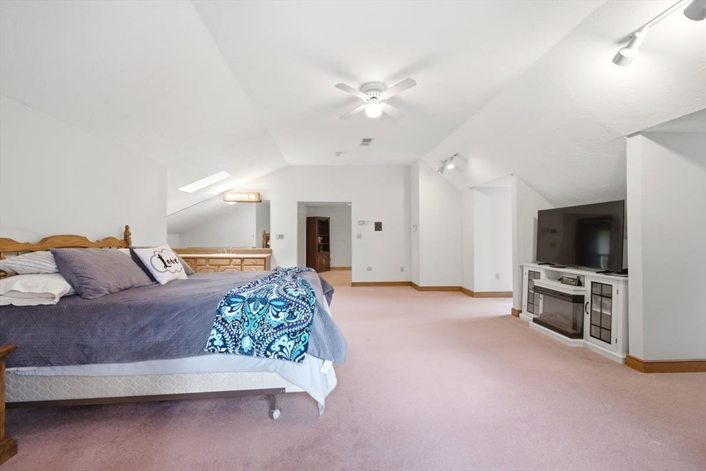 3 Windsor Drive Property Photo 28
