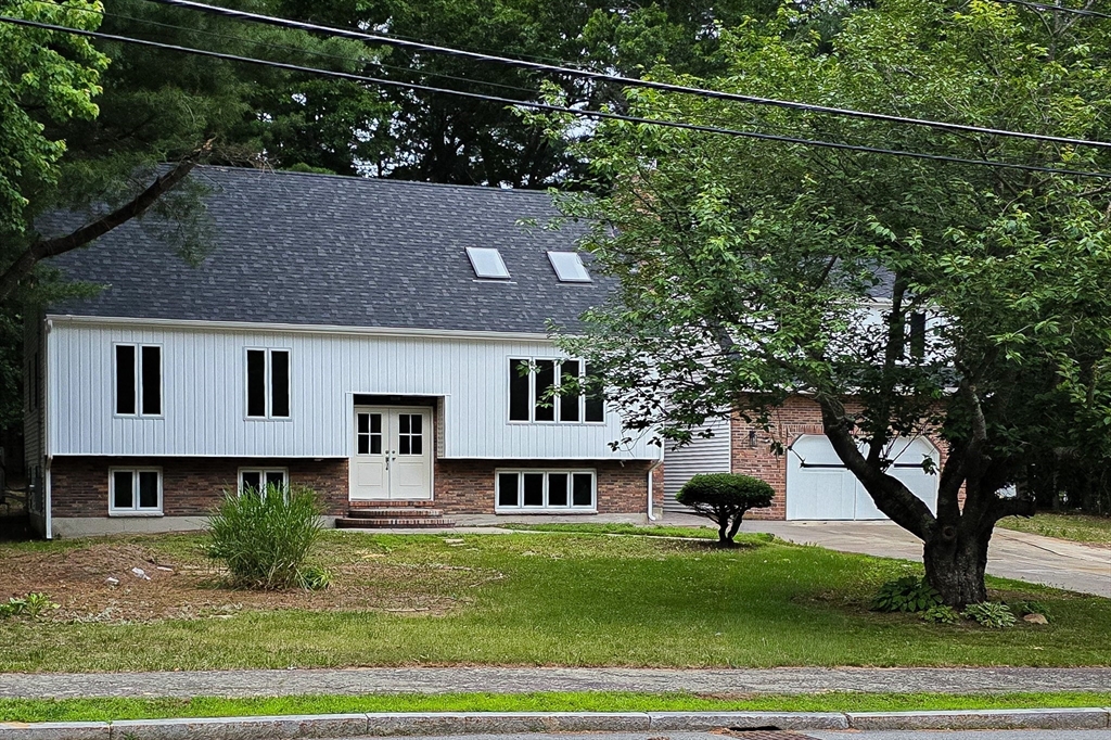 41 Kenneth St Property Photo 3