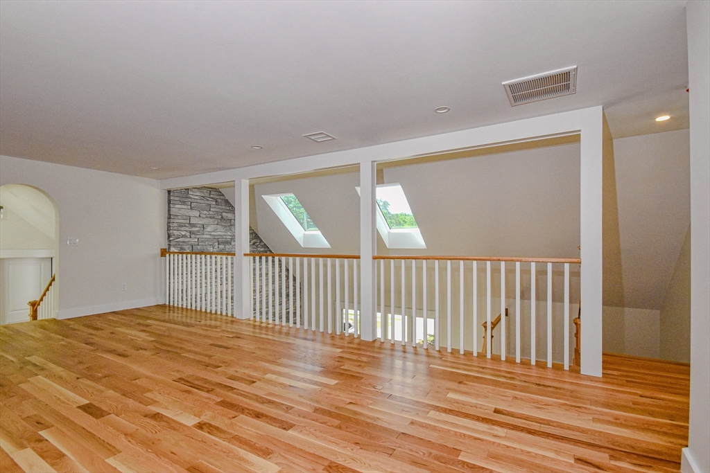 41 Kenneth St Property Photo 24