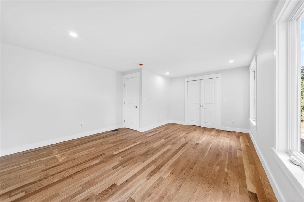 41 Kenneth St Property Photo 31