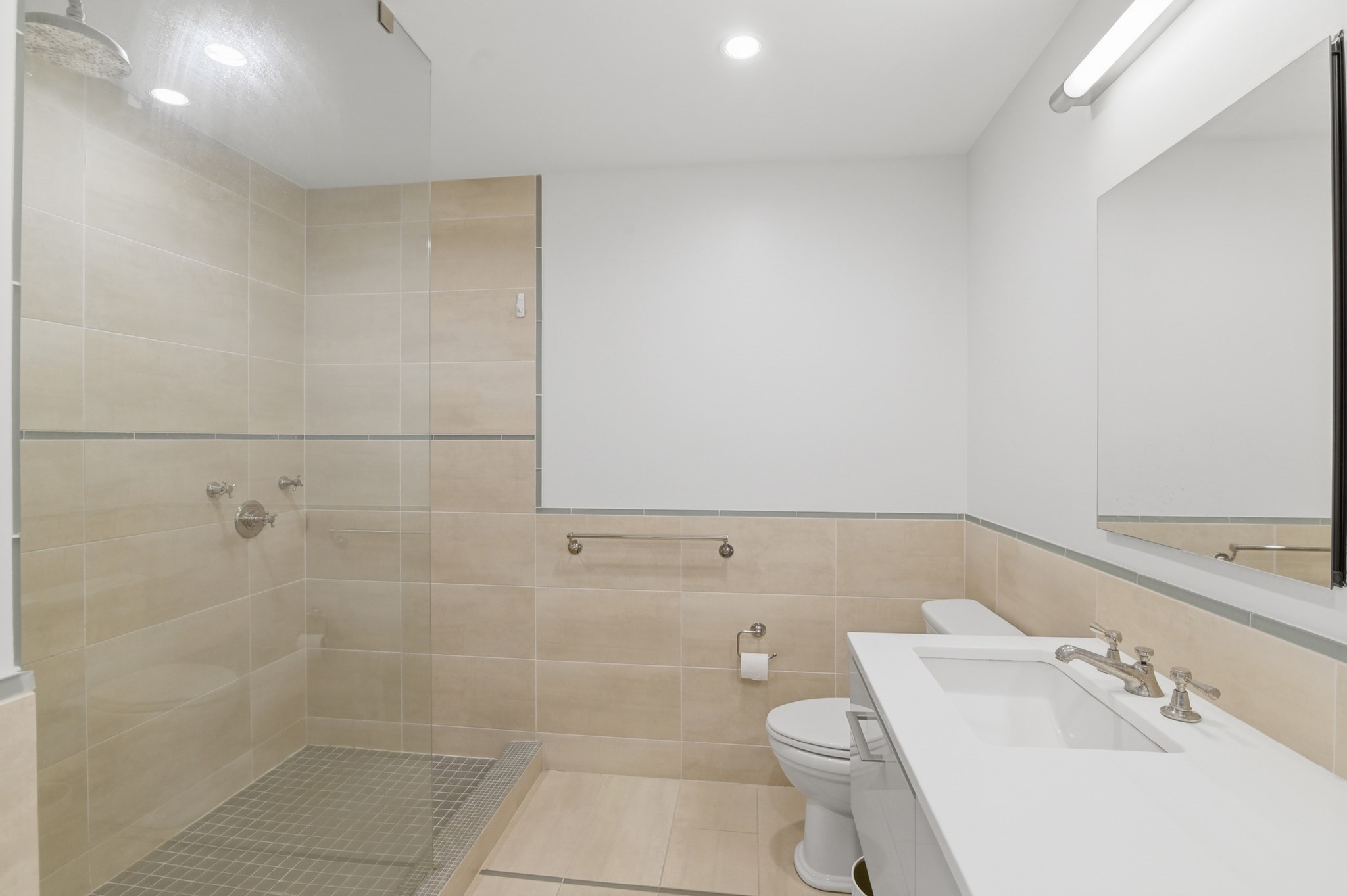45 Province St # 1105 Property Photo 2
