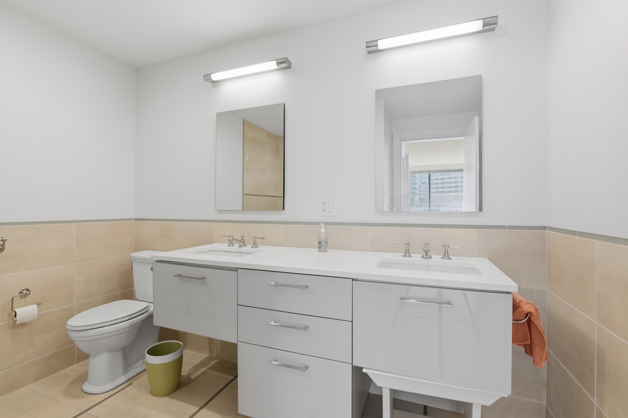 45 Province St # 1105 Property Photo 3