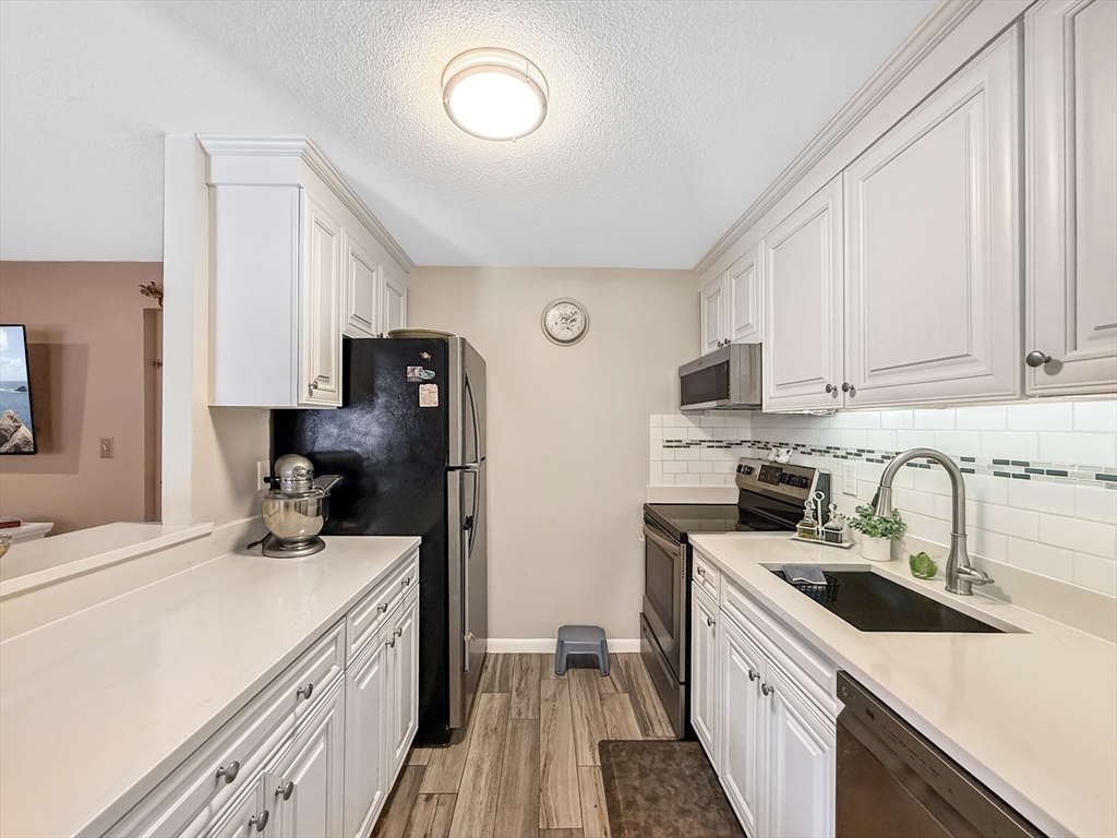 66 Main St # 11a Property Photo 5