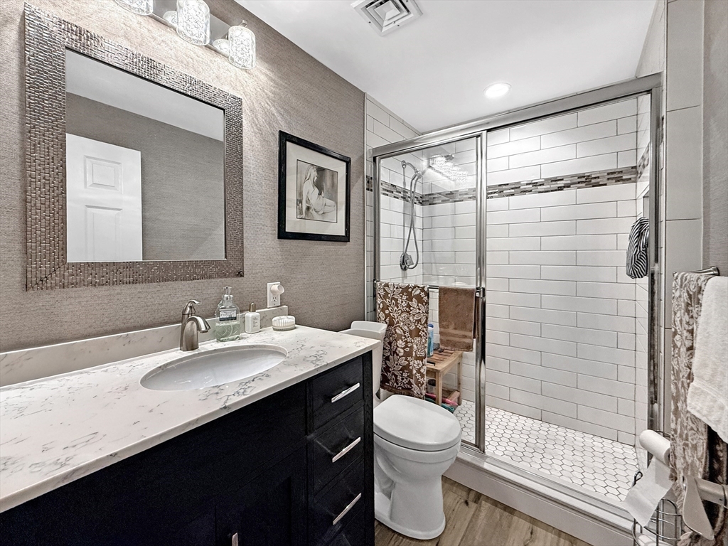 66 Main St # 11a Property Photo 17