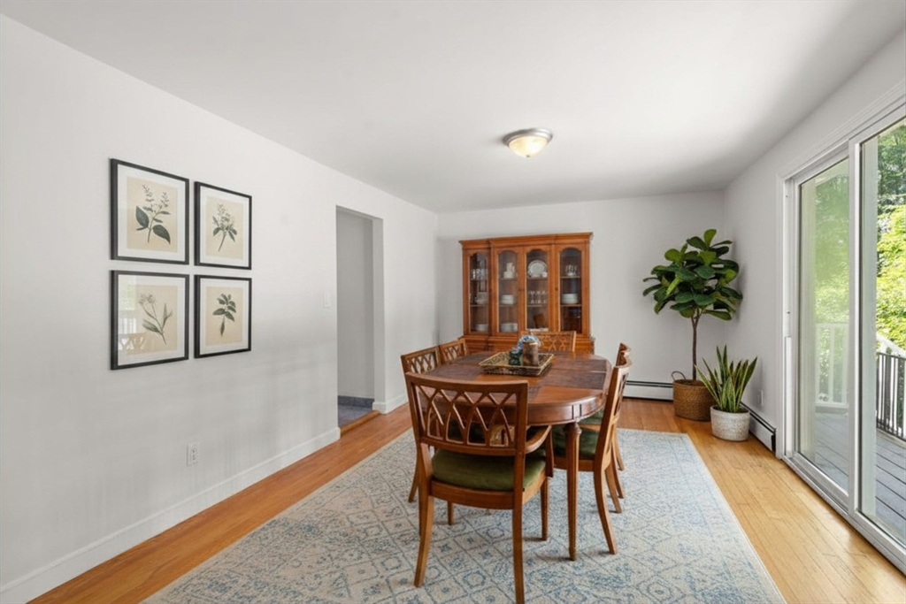 258 Edgell Rd Property Photo 2