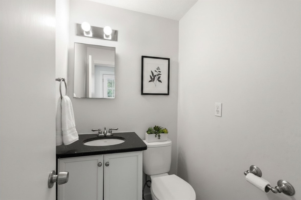 258 Edgell Rd Property Photo 8