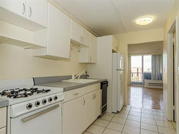 44 Washington St. # 913 Property Photo 5