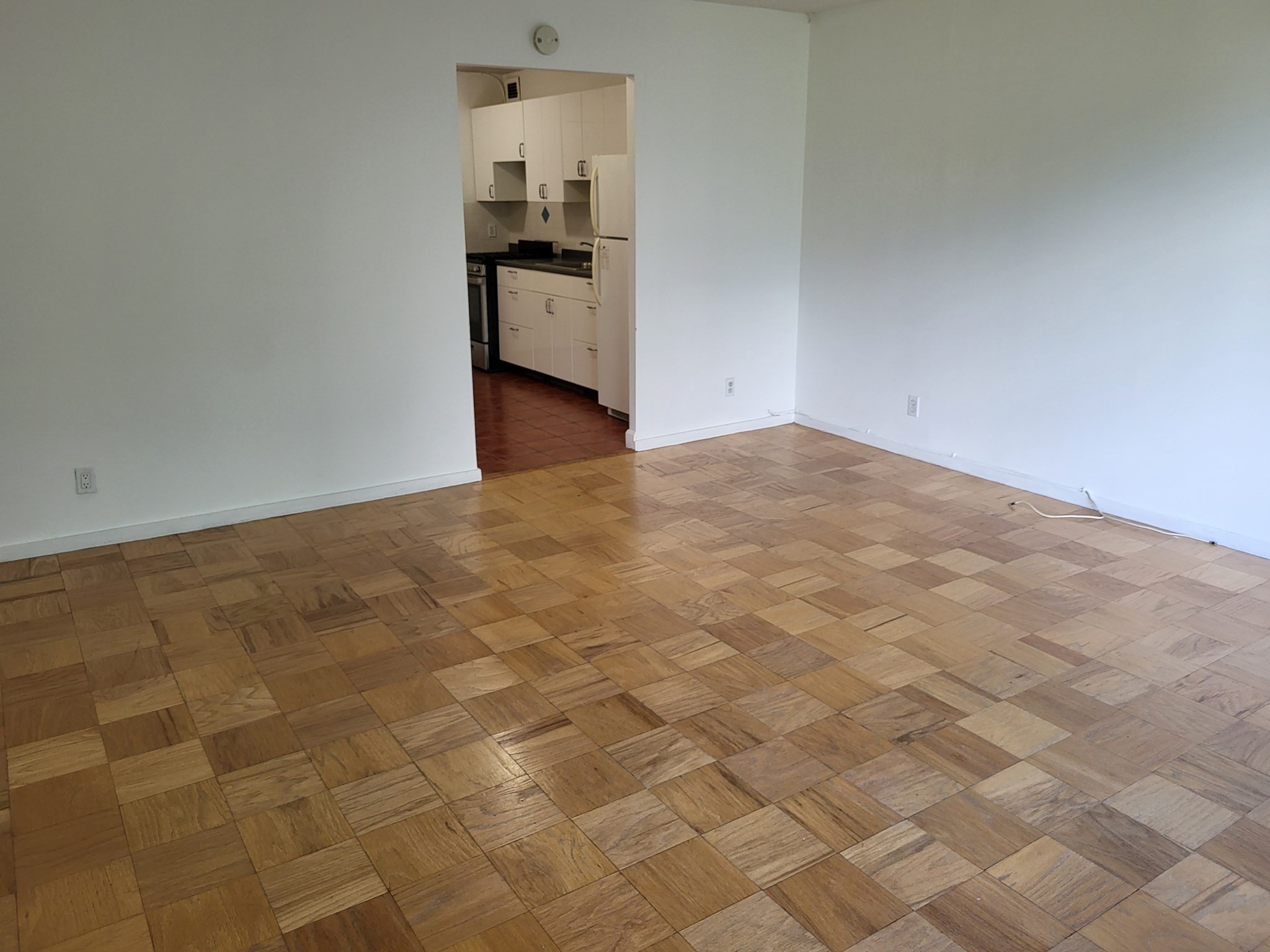 44 Washington Street # 409 Property Photo 4