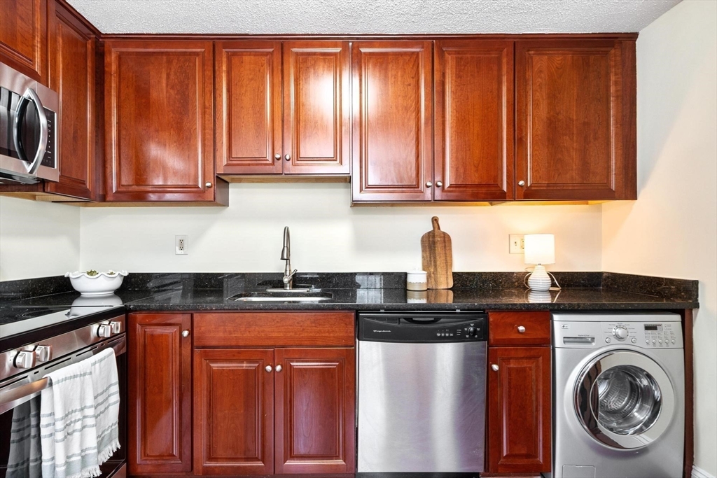 2510 Skyline # 7 Property Photo 11