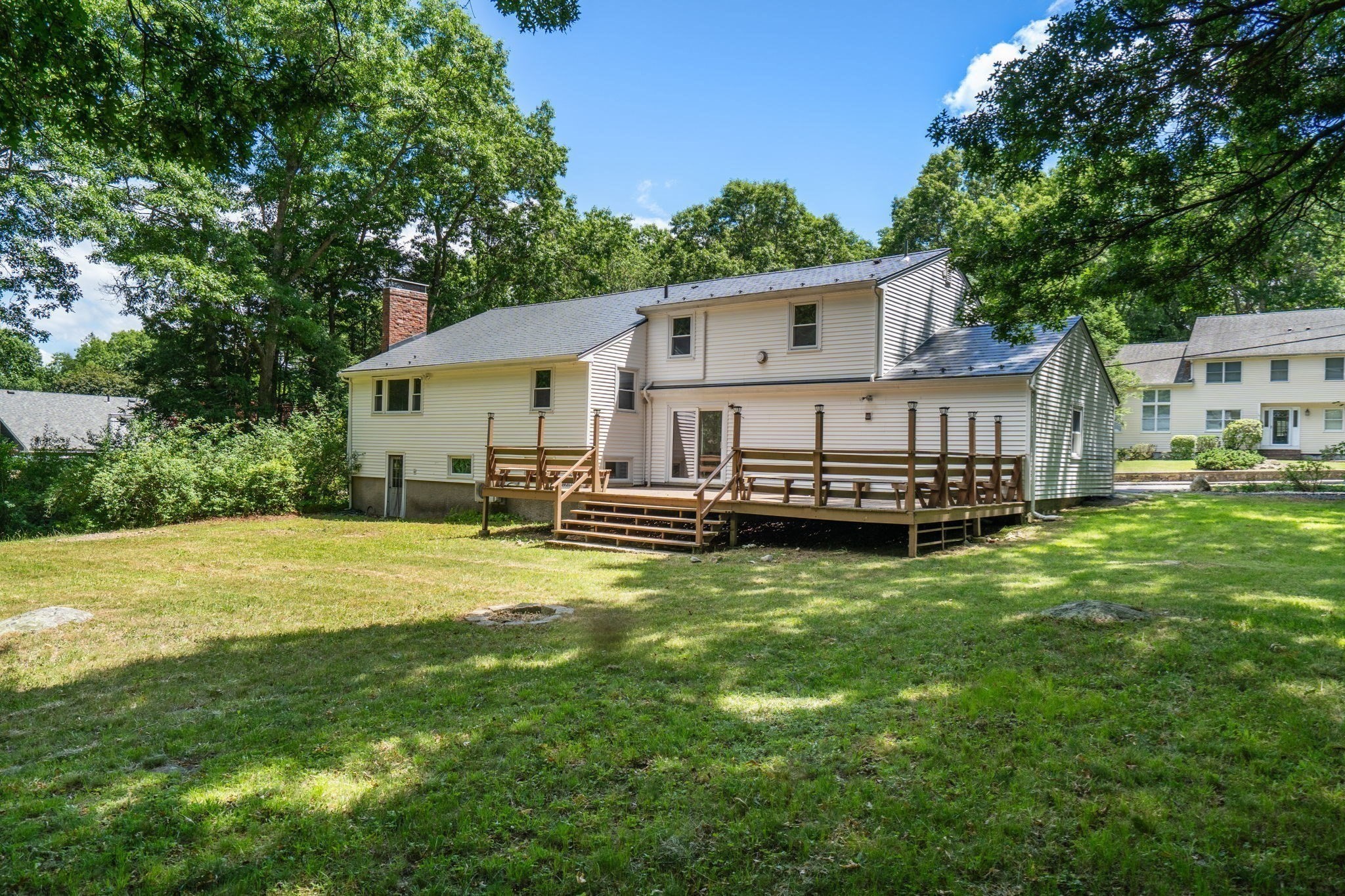 19 Country Ln Property Photo 25