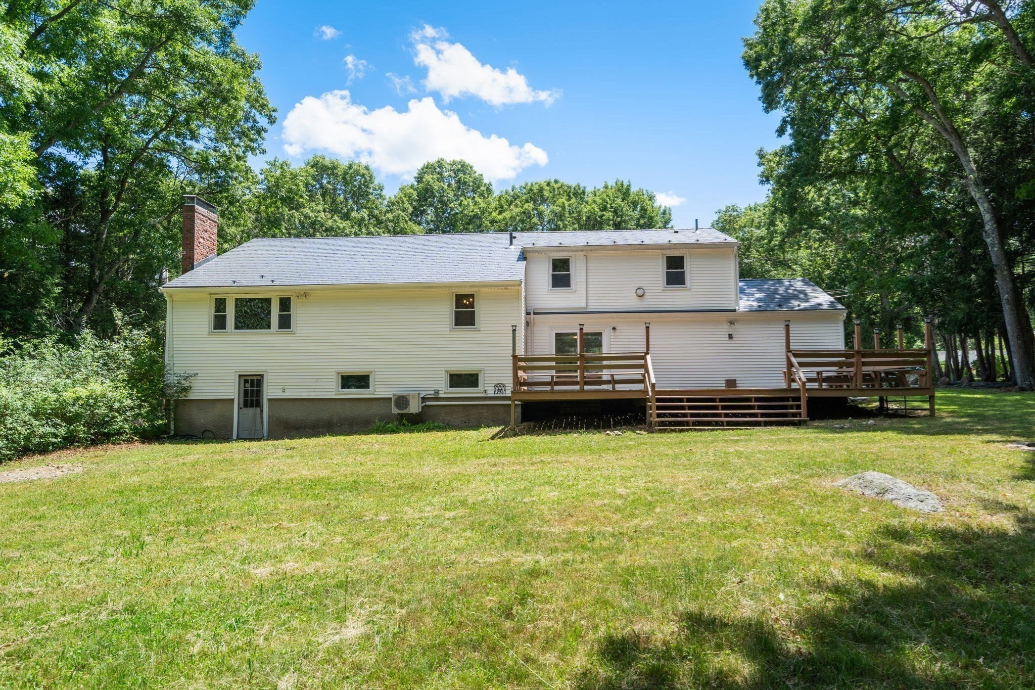 19 Country Ln Property Photo 26