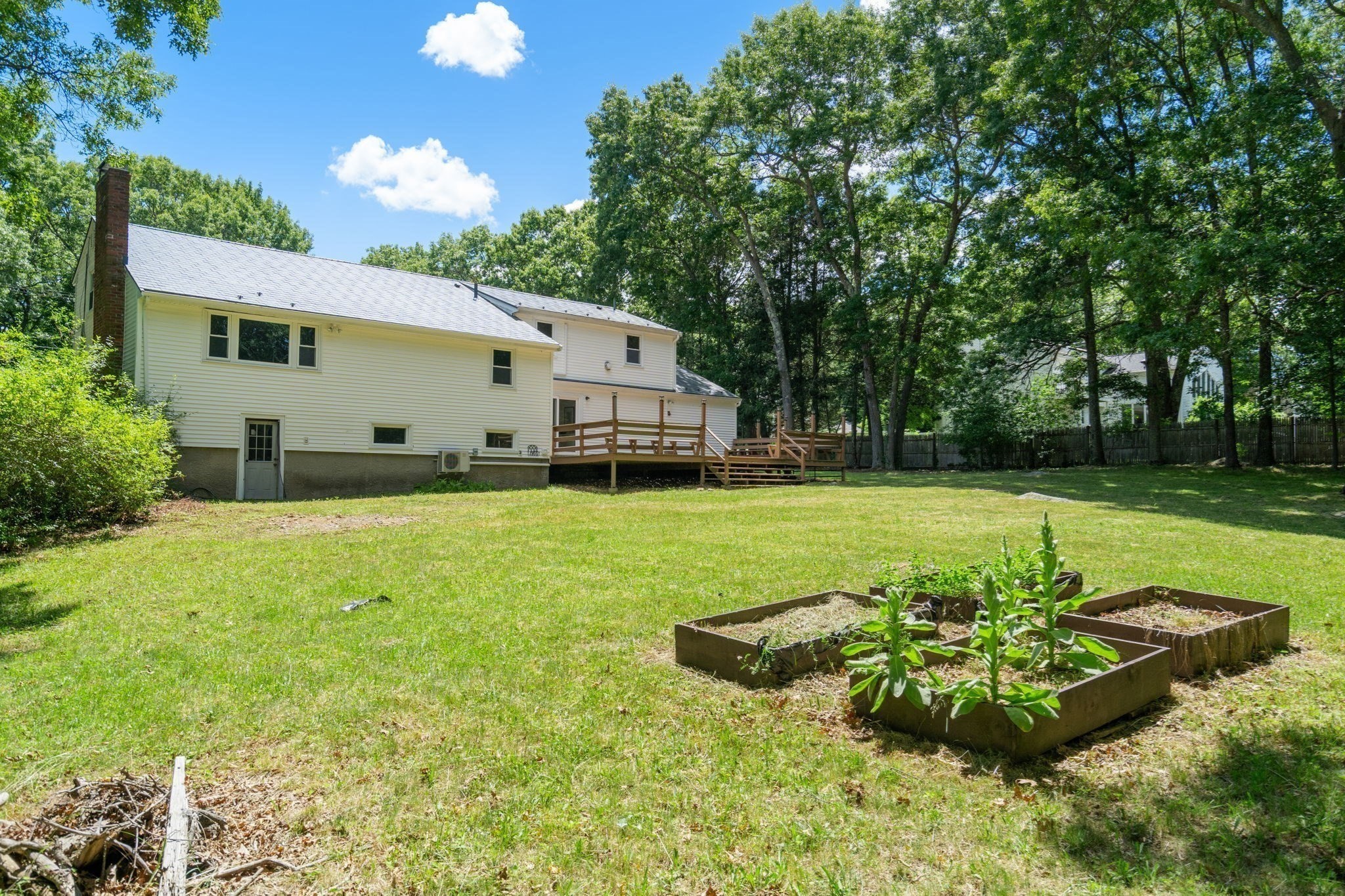 19 Country Ln Property Photo 27