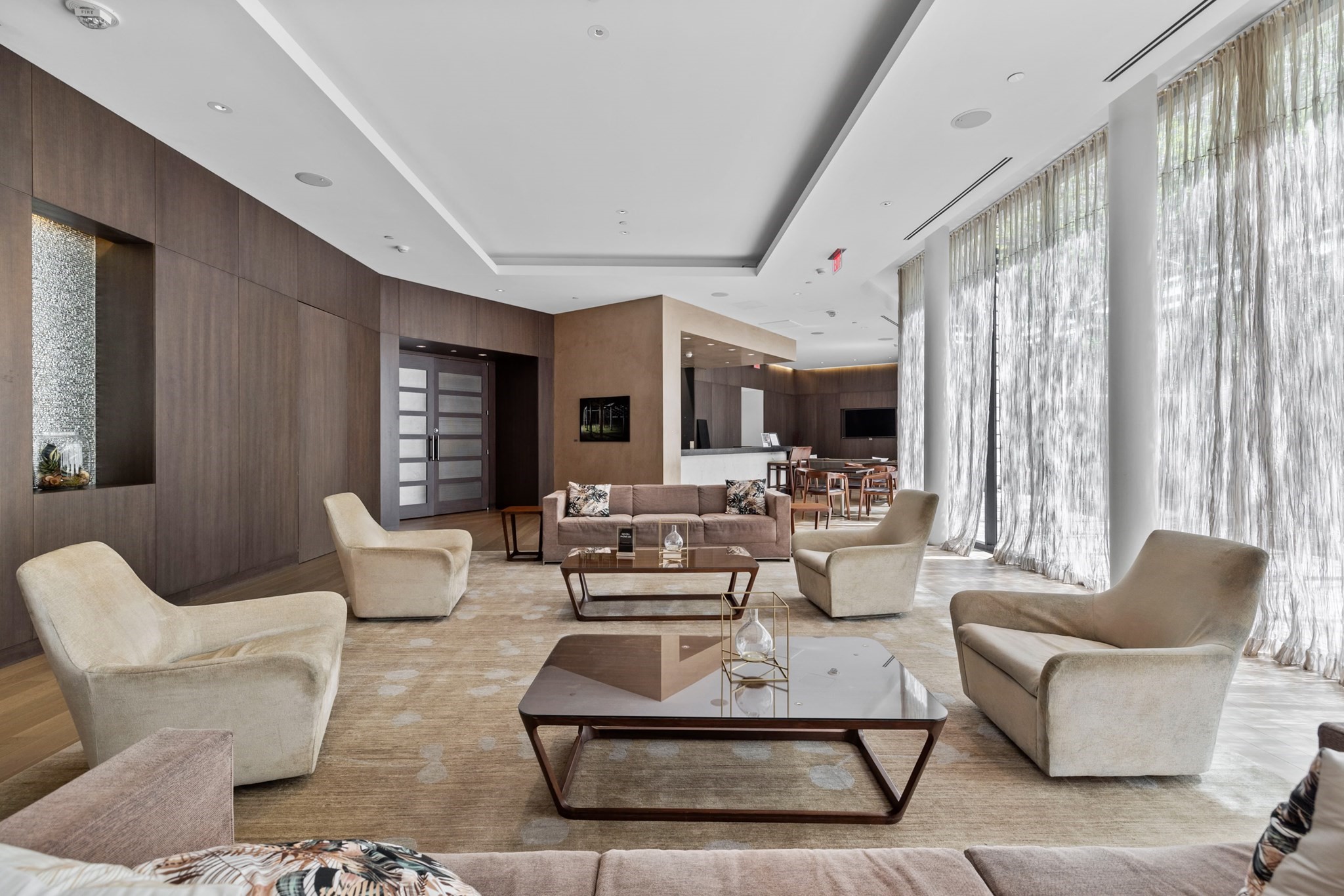 580 Washington St # 812 Property Photo 22