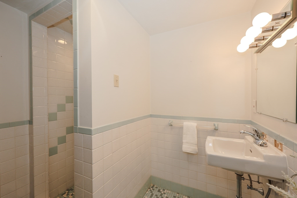18 Fleming Property Photo 23