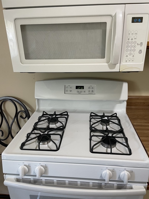 282 Regency Park Dr # 282 Property Photo 7